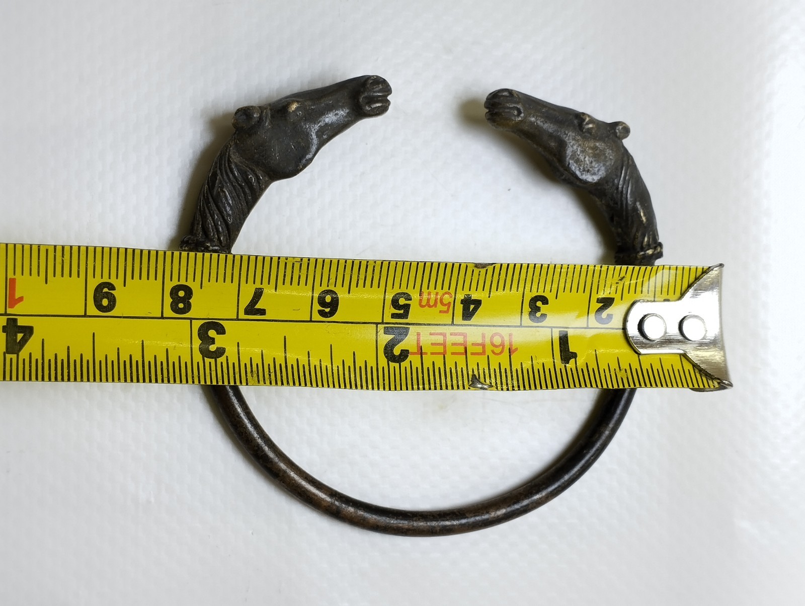 A GENUINE RARE ANCIENT VIKING BRACELET BRONZE COLOR HORSE ARTIFACT ANTIQUE