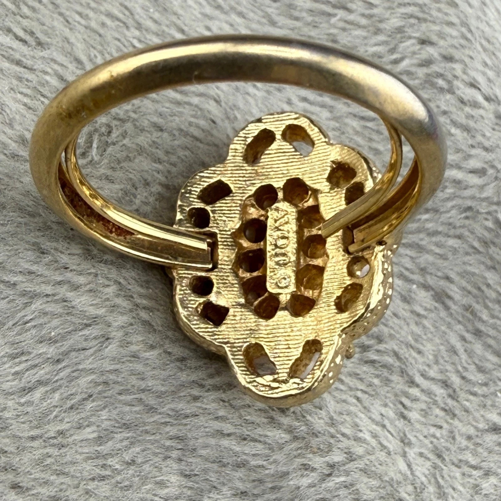 Vintage Avon Ring Serena Pink Gold Tone seed pearl Adjustable Size 7-8