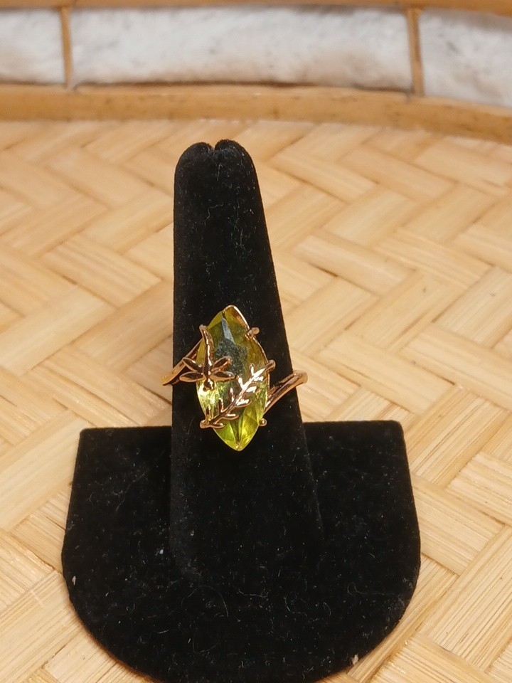 Vintage 925 Gold Vermeil Dragonfly Ring With Green Glass Marquise Stone