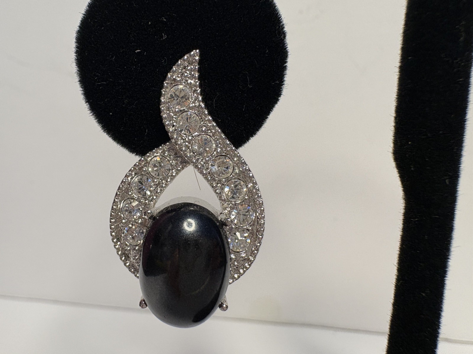 Vintage Fifth Avenue Collection Butler Crystal Rhinestone Earrings Silver Studs