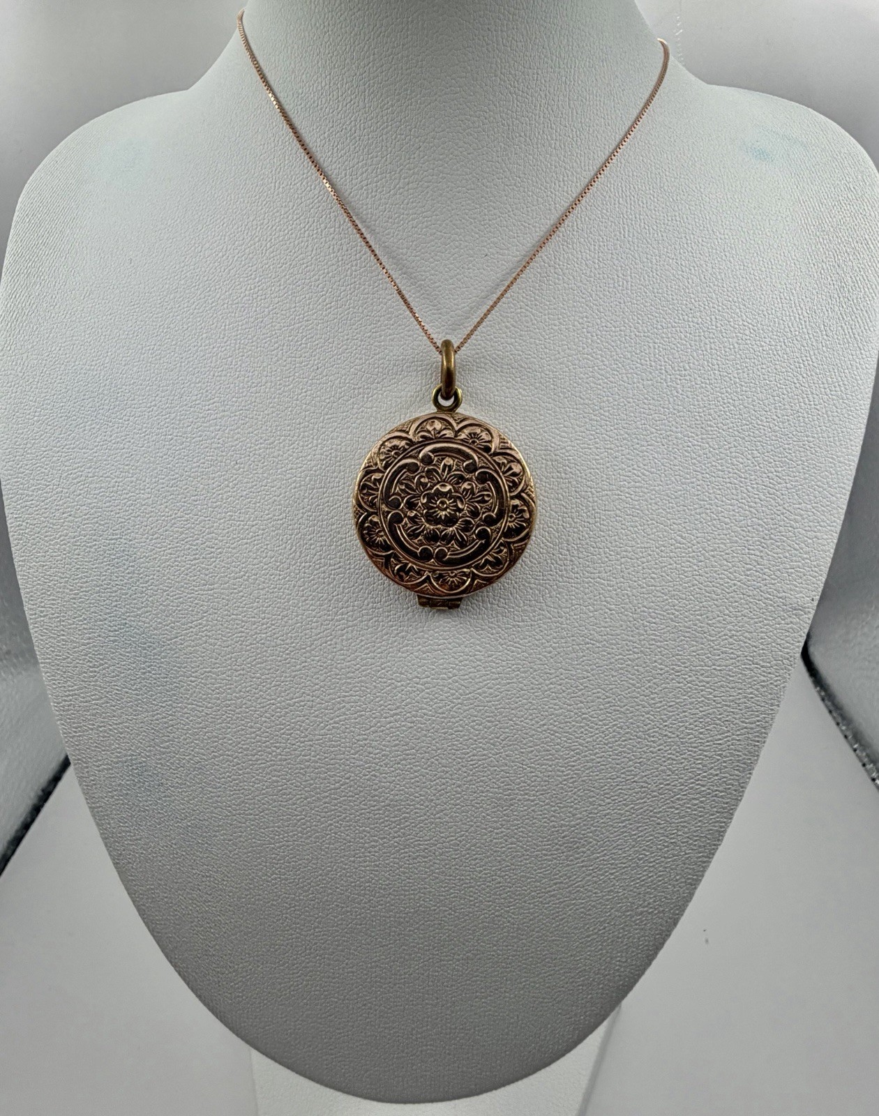 Antique Double Sided Rose Rolled Gold Flowers & Ribbon Design Locket Necklace