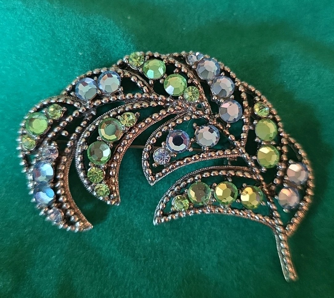 Vintage WEISS RHINESTONE BROOCH pale blue & light green Rhinestone Feather Pin