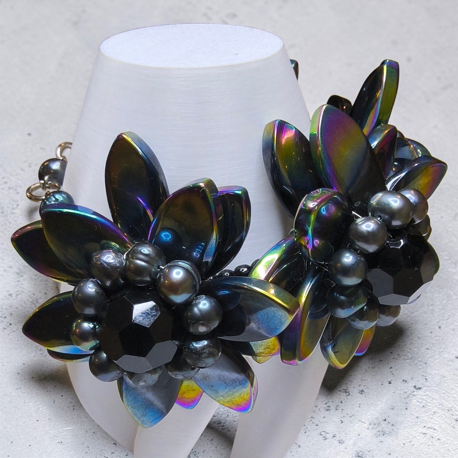 Vintage Butler & Wilson Oversized Floral Statement Bracelet B&W Box 2.5″ Flowers