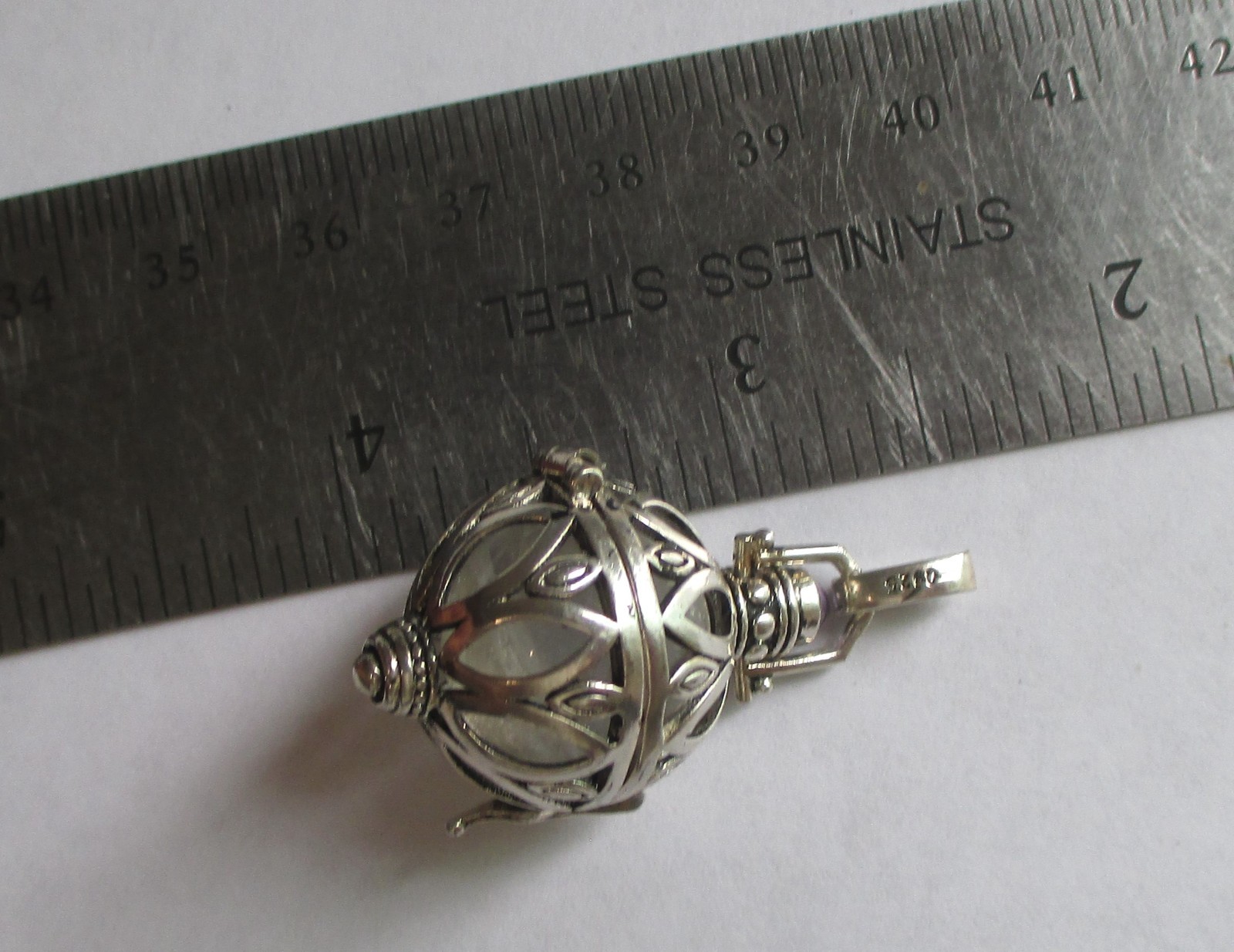STERLING SILVER QUARTZ CRYSTAL ORB LOCKET PENDANT POOLS OF LIGHT STYLE