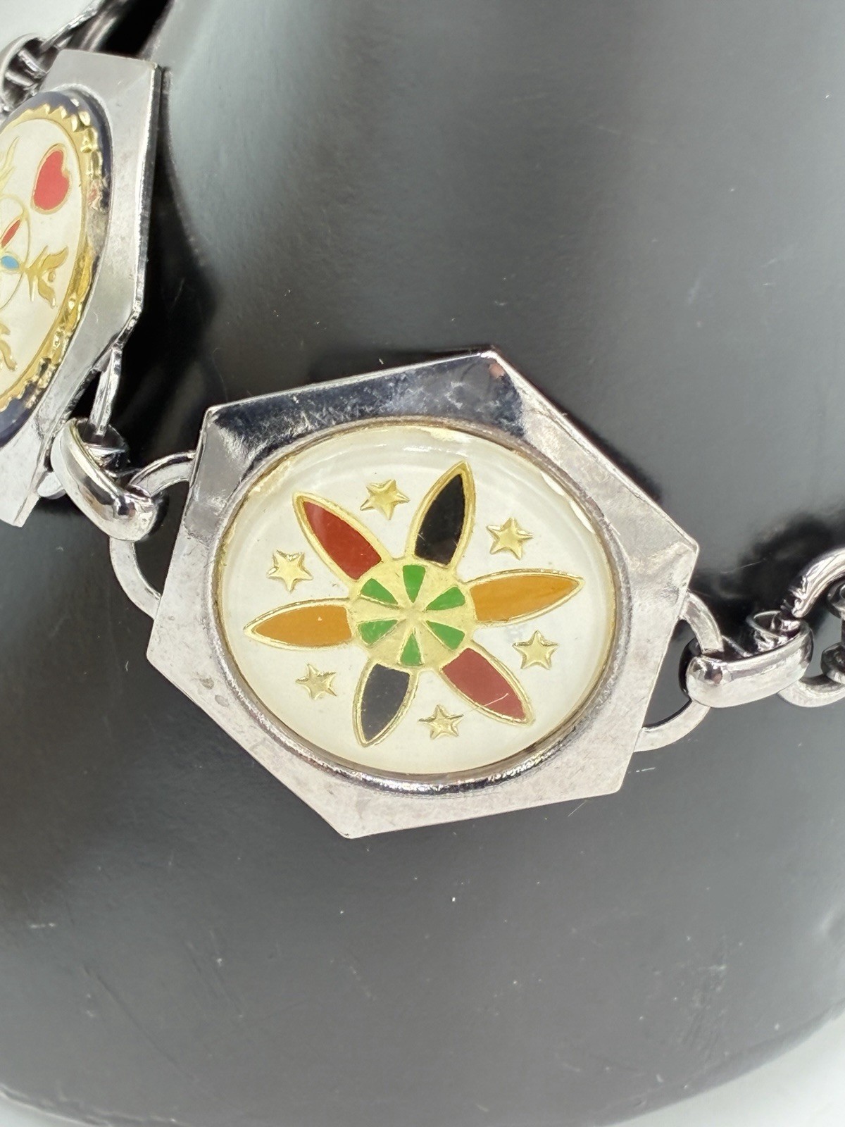 Vintage Pennsylvania Dutch Hex Sign Enamel Link Bracelet Silver Tone Folk Art