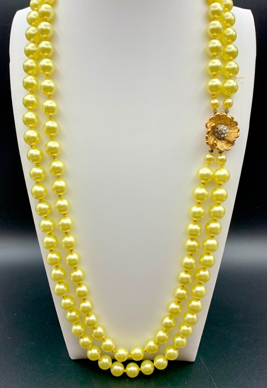 Double-Strand Necklace Yellow Faux Pearls Gold-Tone Floral Clasp Rhinestones Vtg