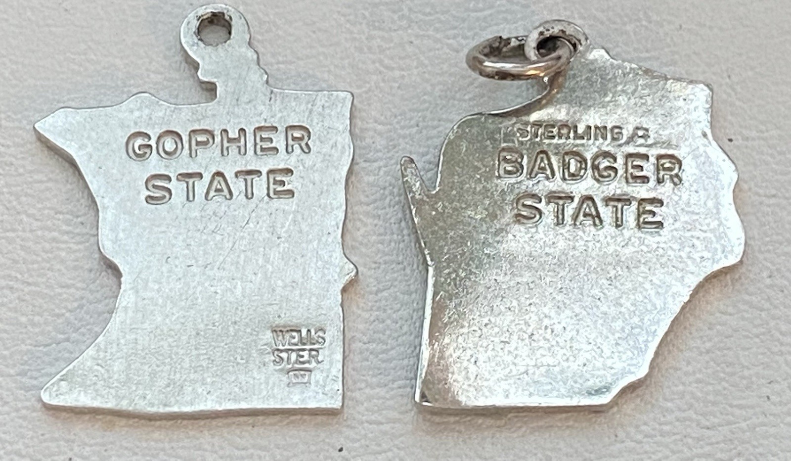Vintage WELLS Sterling Silver Cloisonné Enamel USA State MOTTO Map Charms