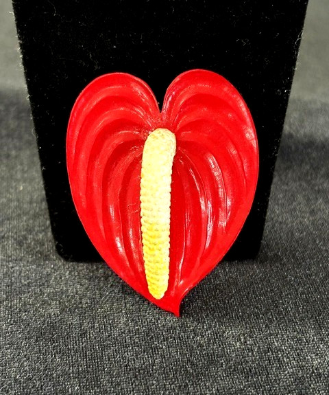 VTG 1940s Carved Wood Enameled ANTHURIUM TROPICAL FLOWER Pin Brooch Earrings Set