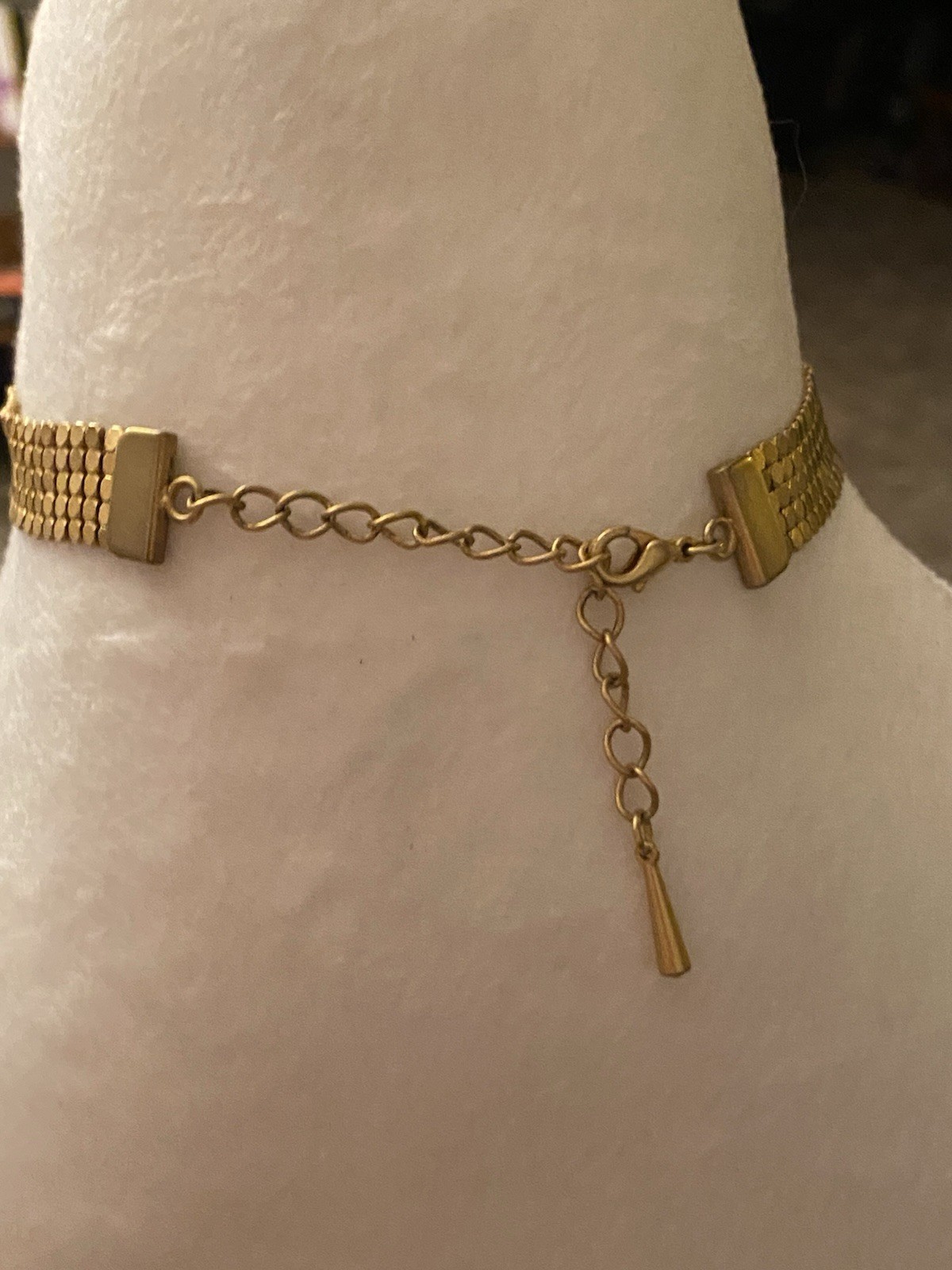 Vintage Gold Tone Metal Mesh Choker Necklace Estate Jewelry