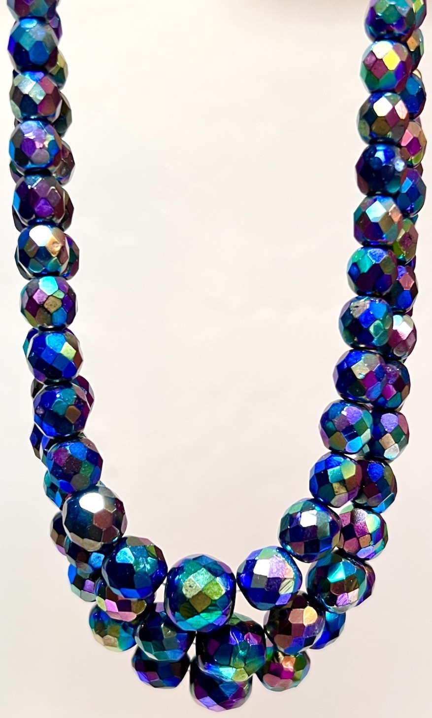 BEAUTIFUL Vintage Iridescent Sparkling Black Peacock Bead 3 Strand Necklace