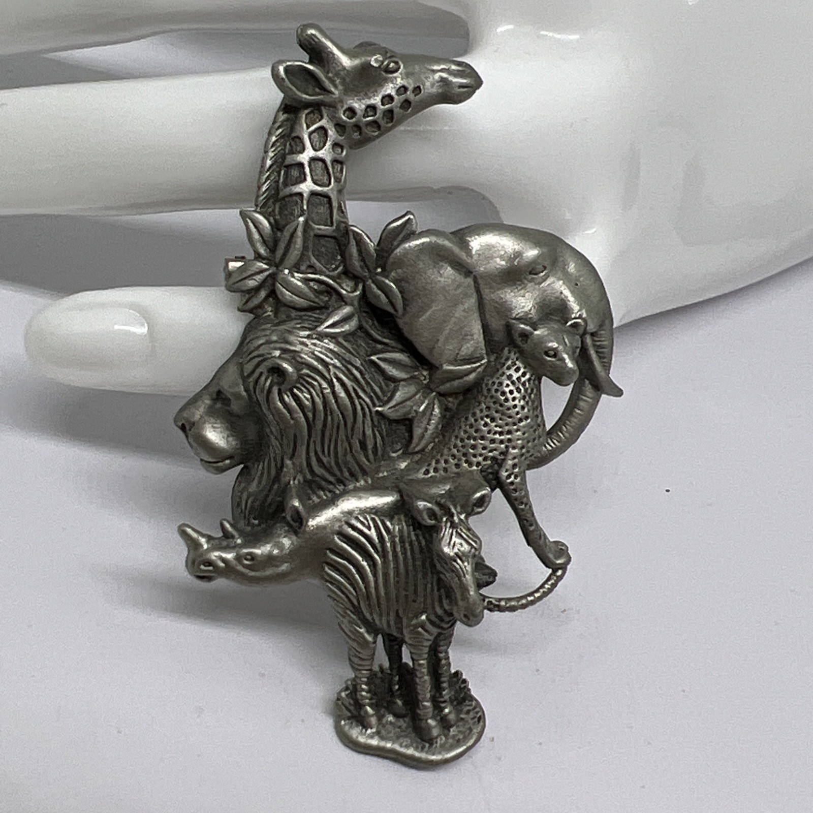Animals Vintage Pewter Fable Brooch Pin Giraffe Zebra Lion Rhino Elephant Lion