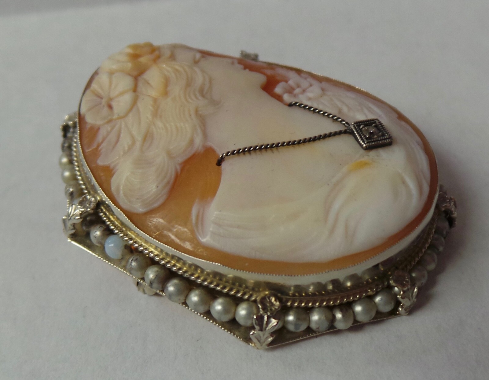 14k White Gold Woman w/ Diamond Necklace Cameo Pendant/Pin 10.9 Grams
