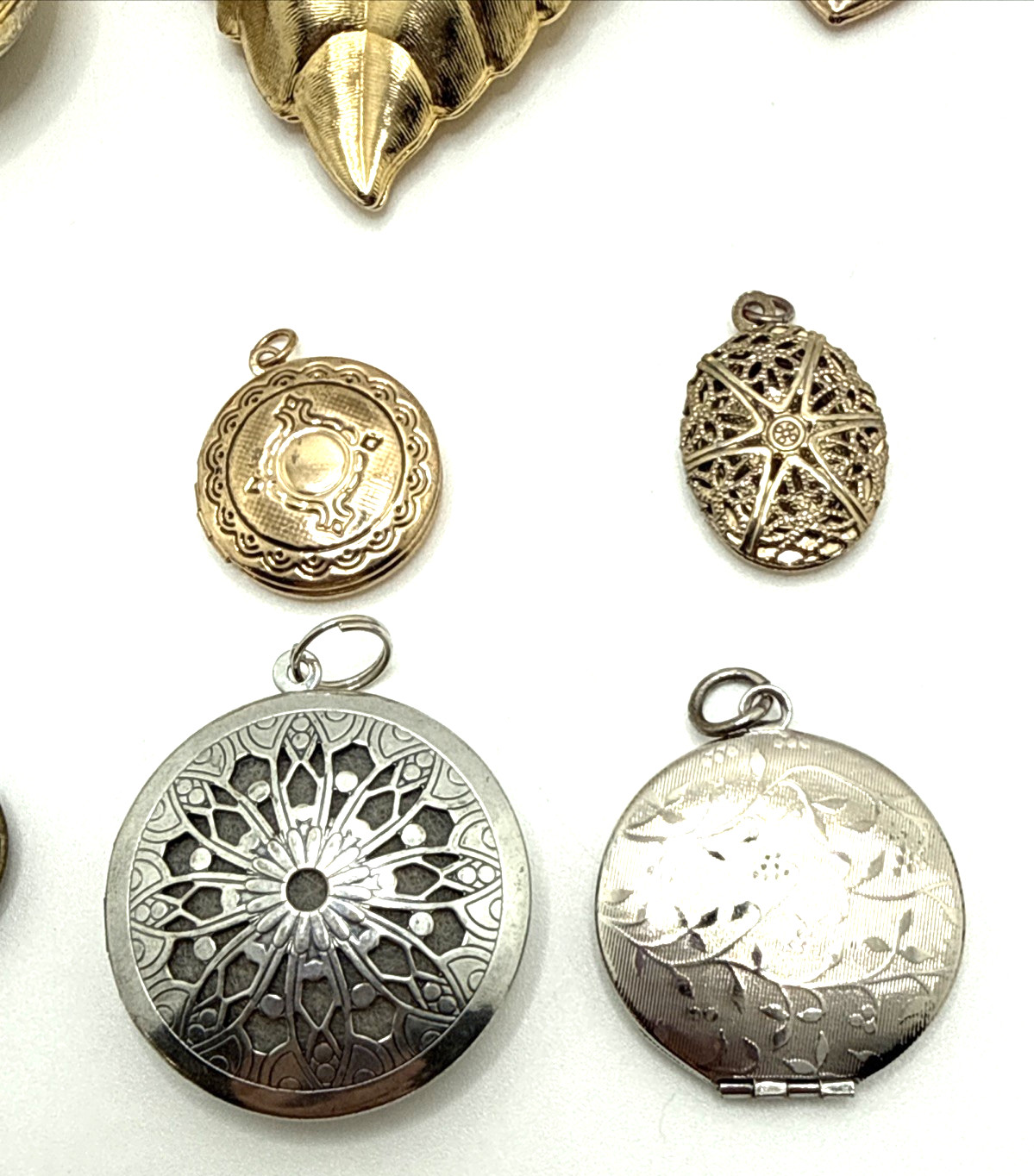 Vintage to Now Jewelry Pendant & Charm Lockets Gold & Silver Tone Lot of 12
