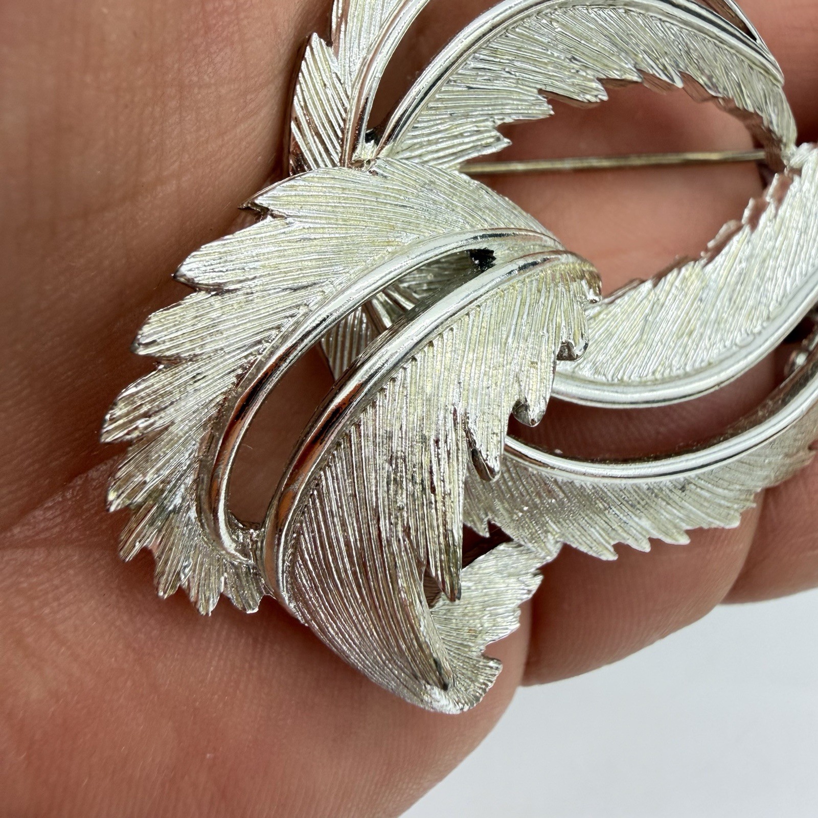 Vintage Sarah Coventry Leaf Brooch Large Textured Silver Tone