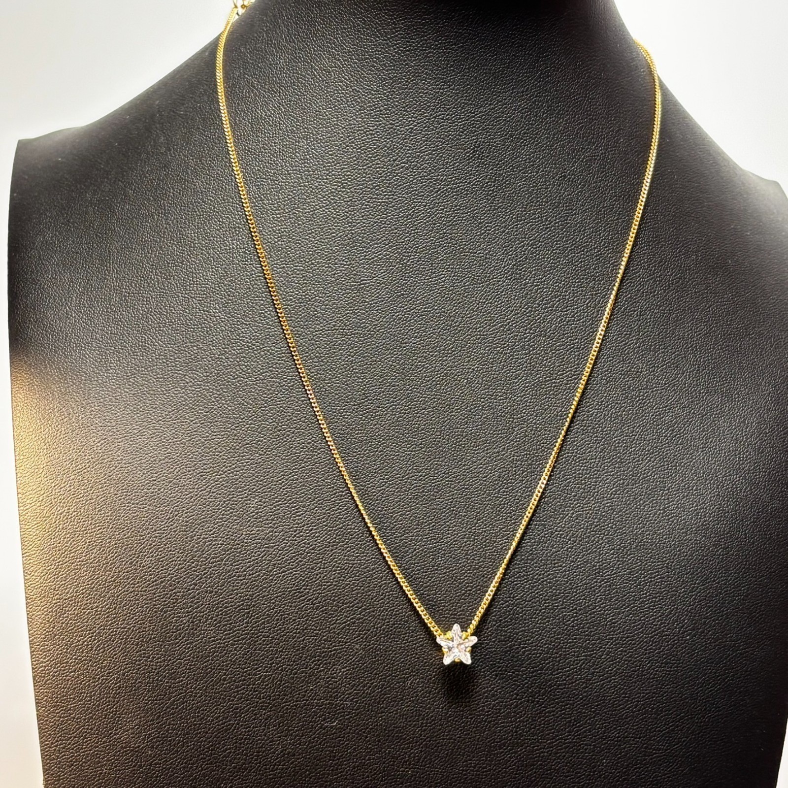 Pendant Necklace Gold Tone Delicate Star Rhinestone Pendant