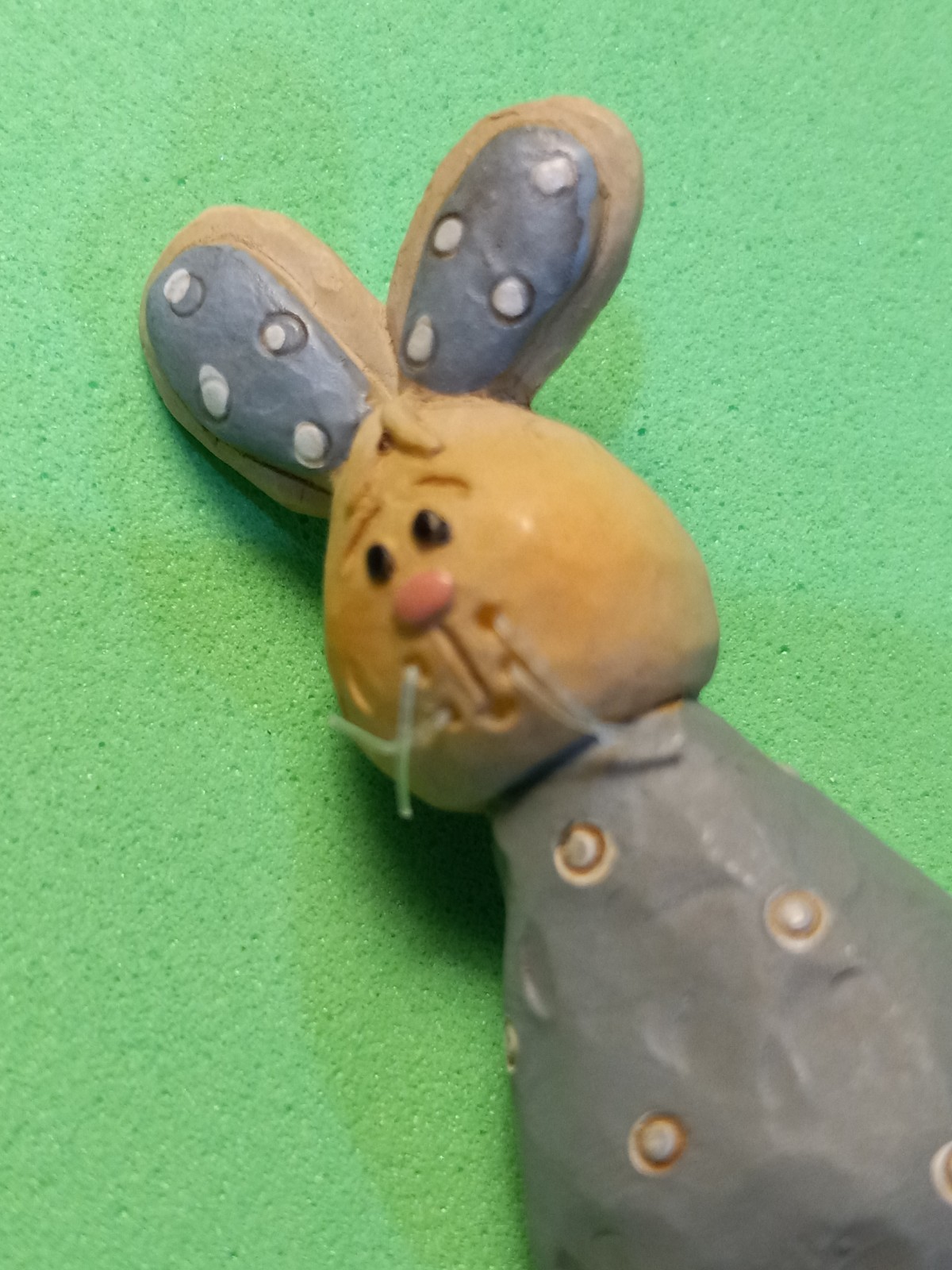 Mini Bunny Rabbit Pin/Brooch. 1.5″ Farmhouse Style Collectible. #B-P