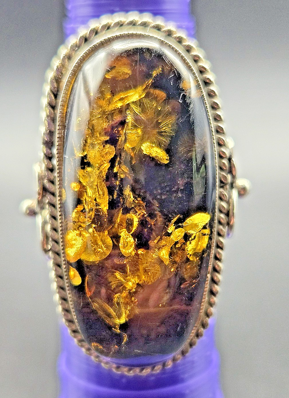 Vtg AMBER Ring SIZE 7 UV Light Tested Glows Sun Spangles Bezel Set Oval Shape