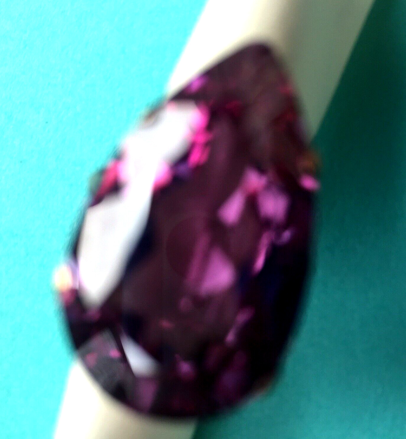VTG 14K YELLOW GOLD ALEXANDRITE HANDMADE 7/8″x 3/8:”x 3/8′ TEAR DROP 4PRONG LRGE