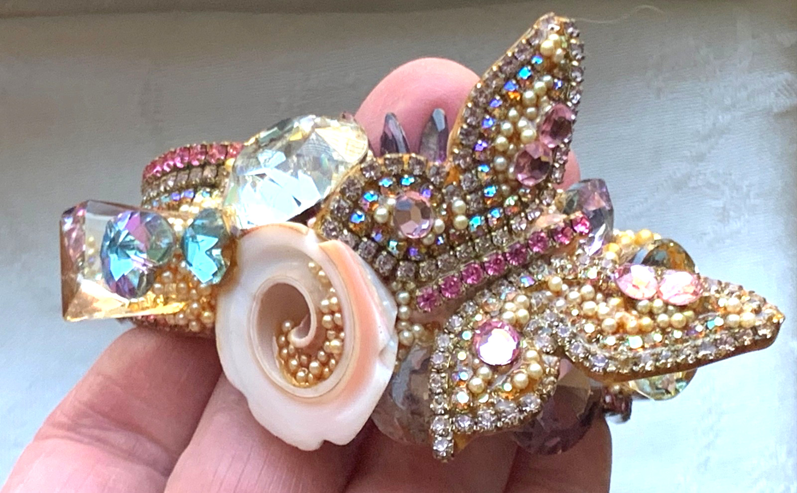 Vintage Wendy Gell 1984 Pastel Rhinestone & Shell Butterfly Bracelet – OOAK