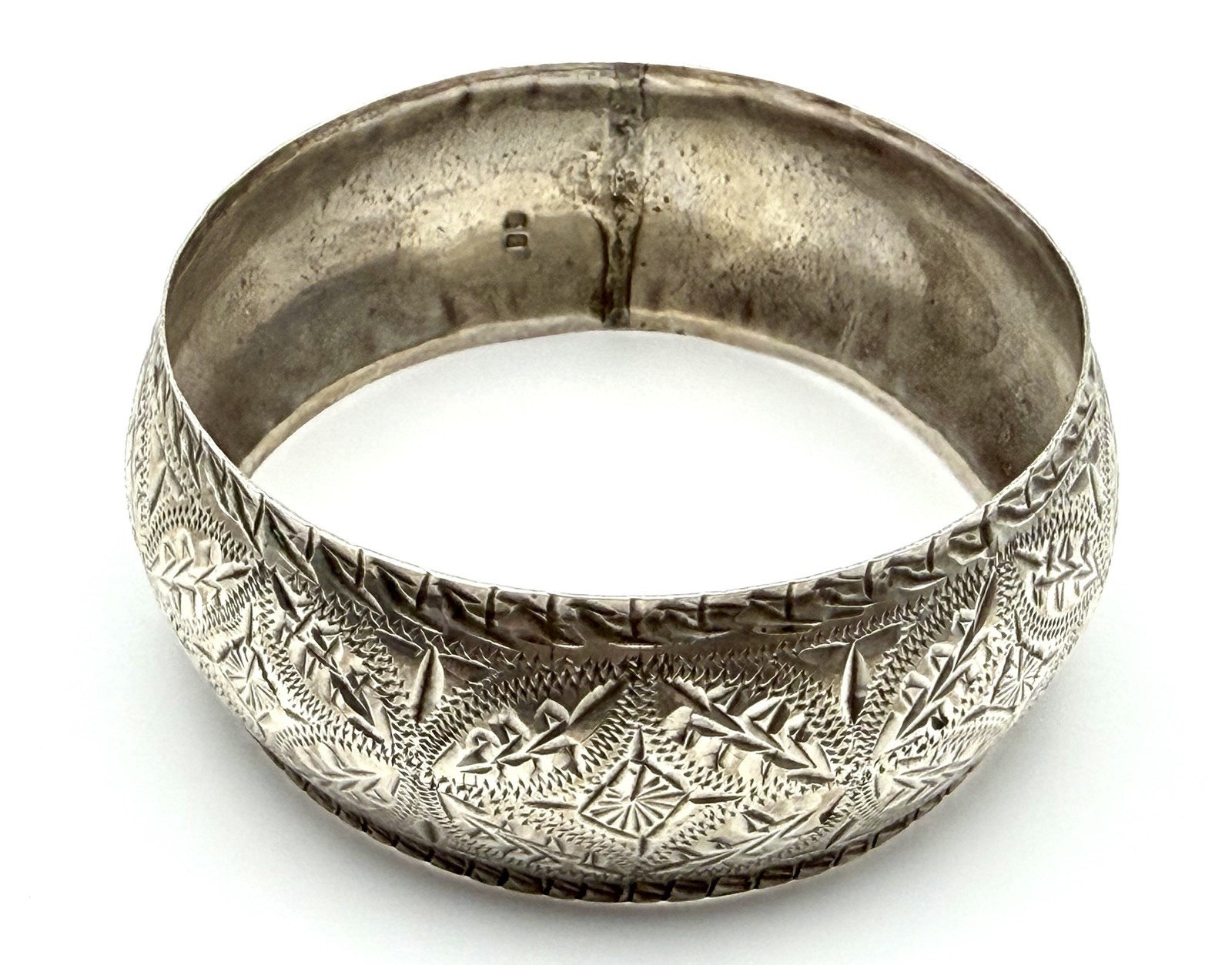 Vintage North African Sterling Silver Wide Engaved Tribal Bangle Bracelet 26.45g