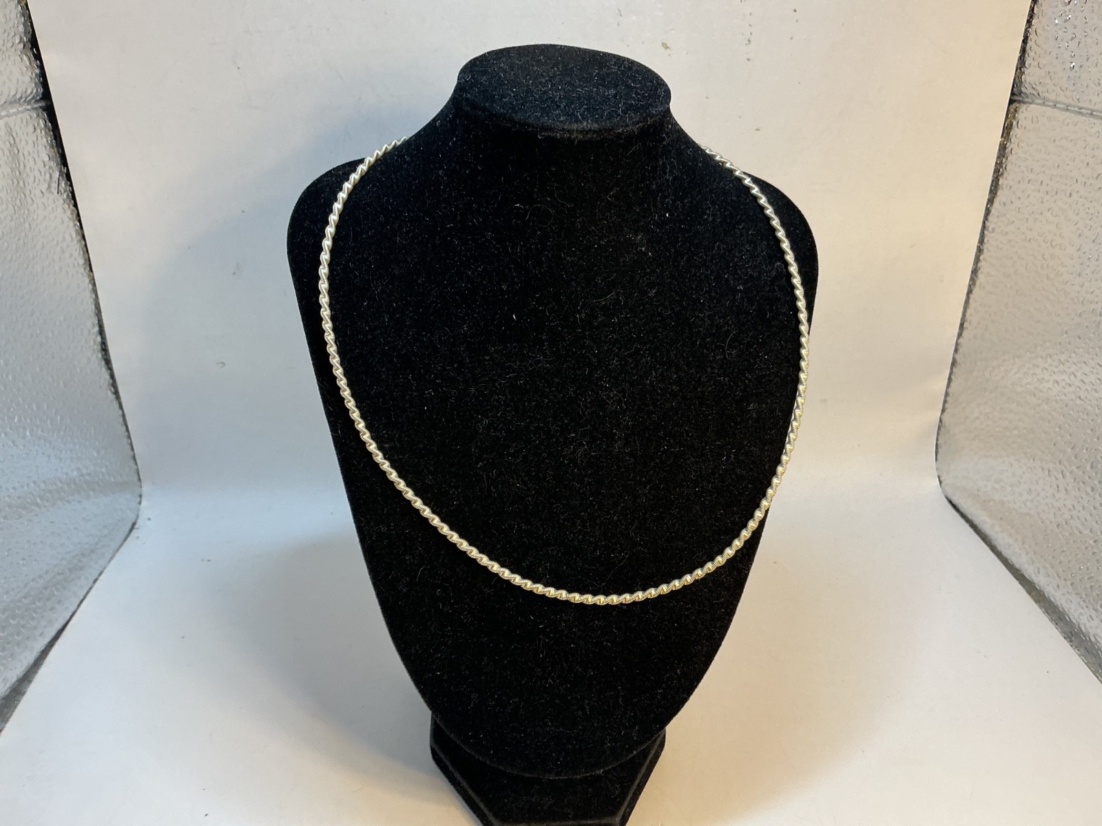 Vintage Sterling Silver Twist Neck Wire Necklace Choker Torque 14” to 16”