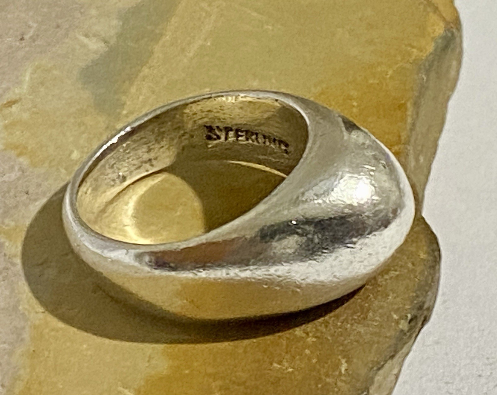 Vintage Sterling Silver Heavy 12.4gr Curved Smooth Dome Ring Size 6.5