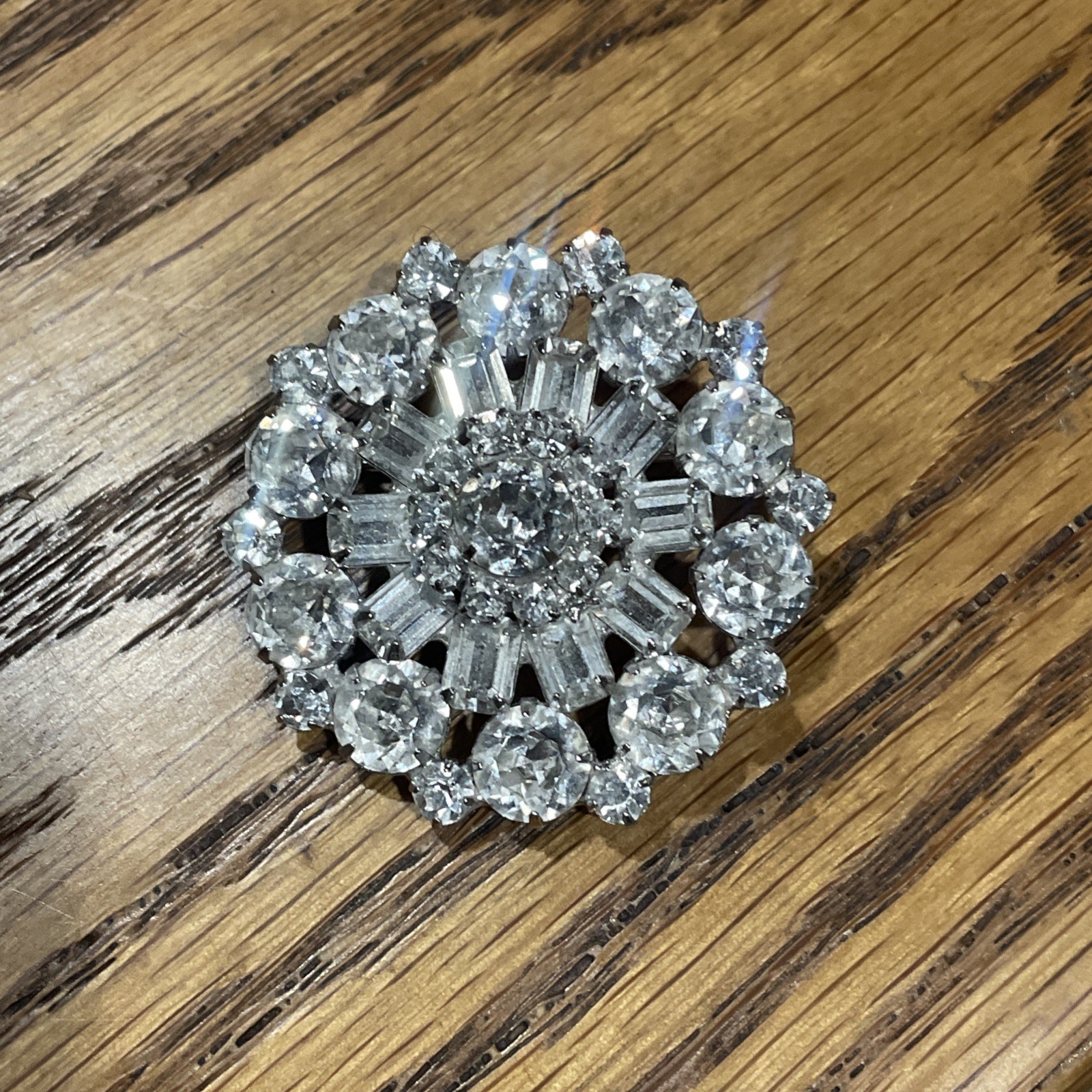 Vintage WEISS Signed Crystal Rhinestone Brooch Pin Dome 1950’s – 1960’s