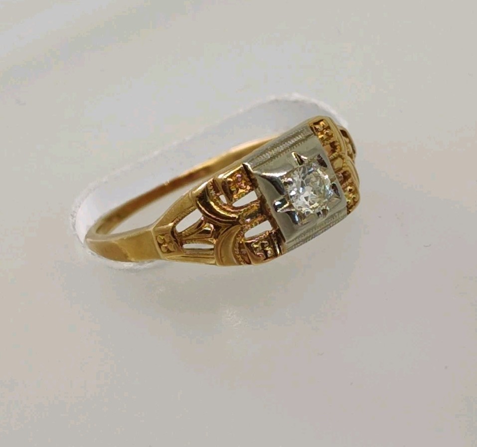 Vintage or Antique 14K Gold & Diamond Estate Art Deco Design Ring Size 7.5