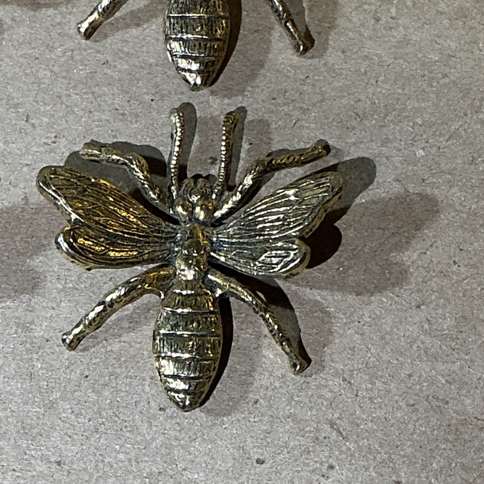 Group Of 8 Vintage Gold Finished Wasp/Bee Jewelry Pieces As Is INV-AT08