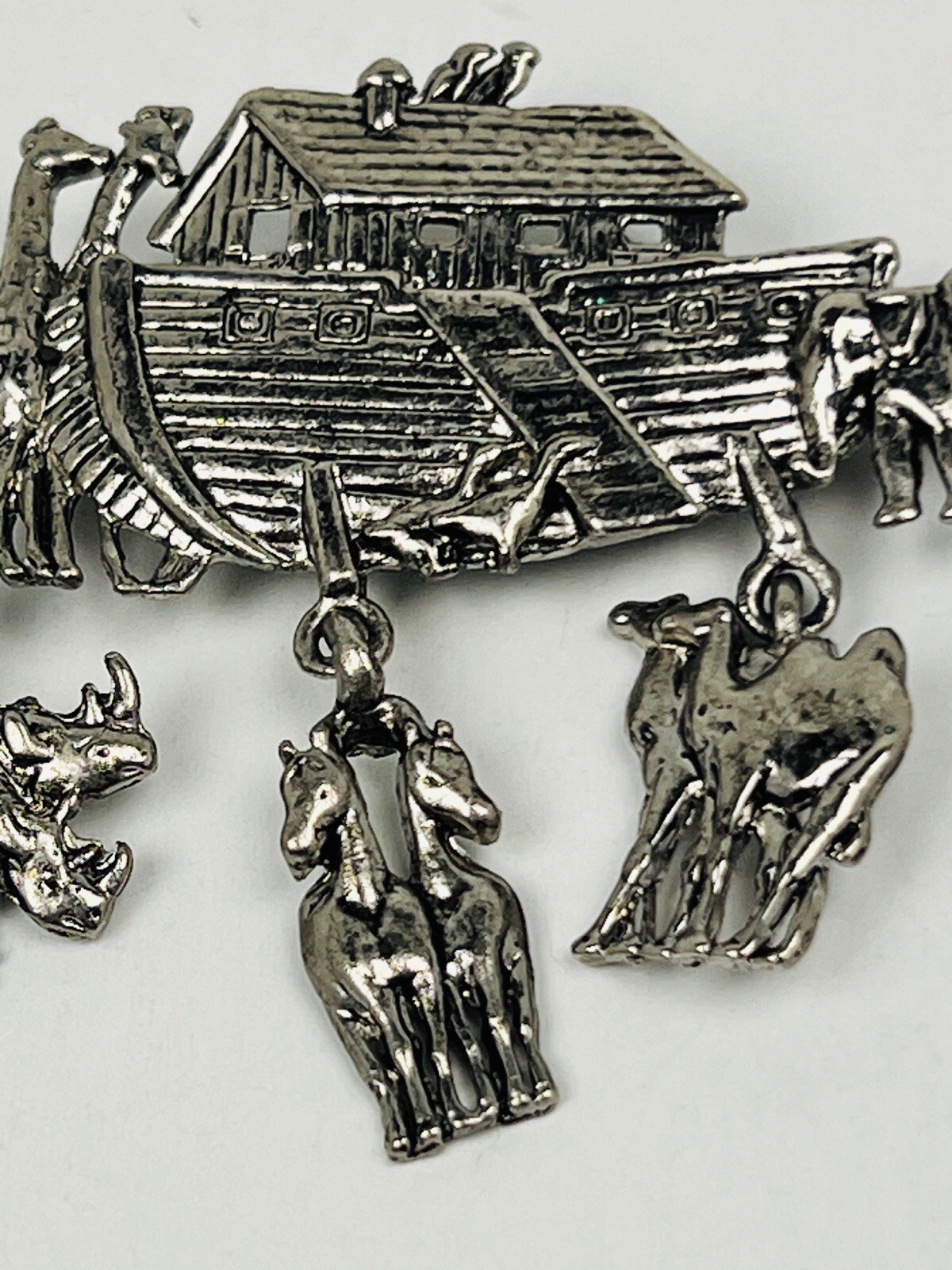 Vintage Silver Tone Large Noah’s Ark Charm Dangle Pin Brooch Animals