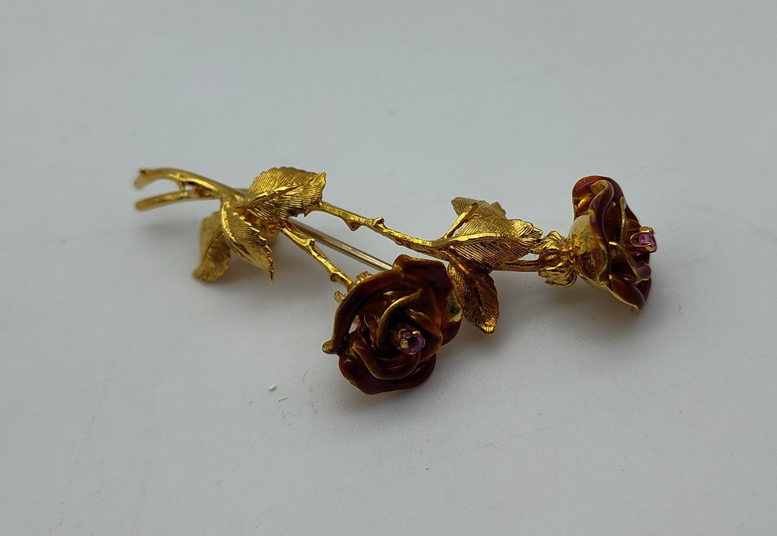 Vintage Long Stem Rose Flower Ruby Stone 18K Yellow Gold Enamel Brooch Pin Lapel
