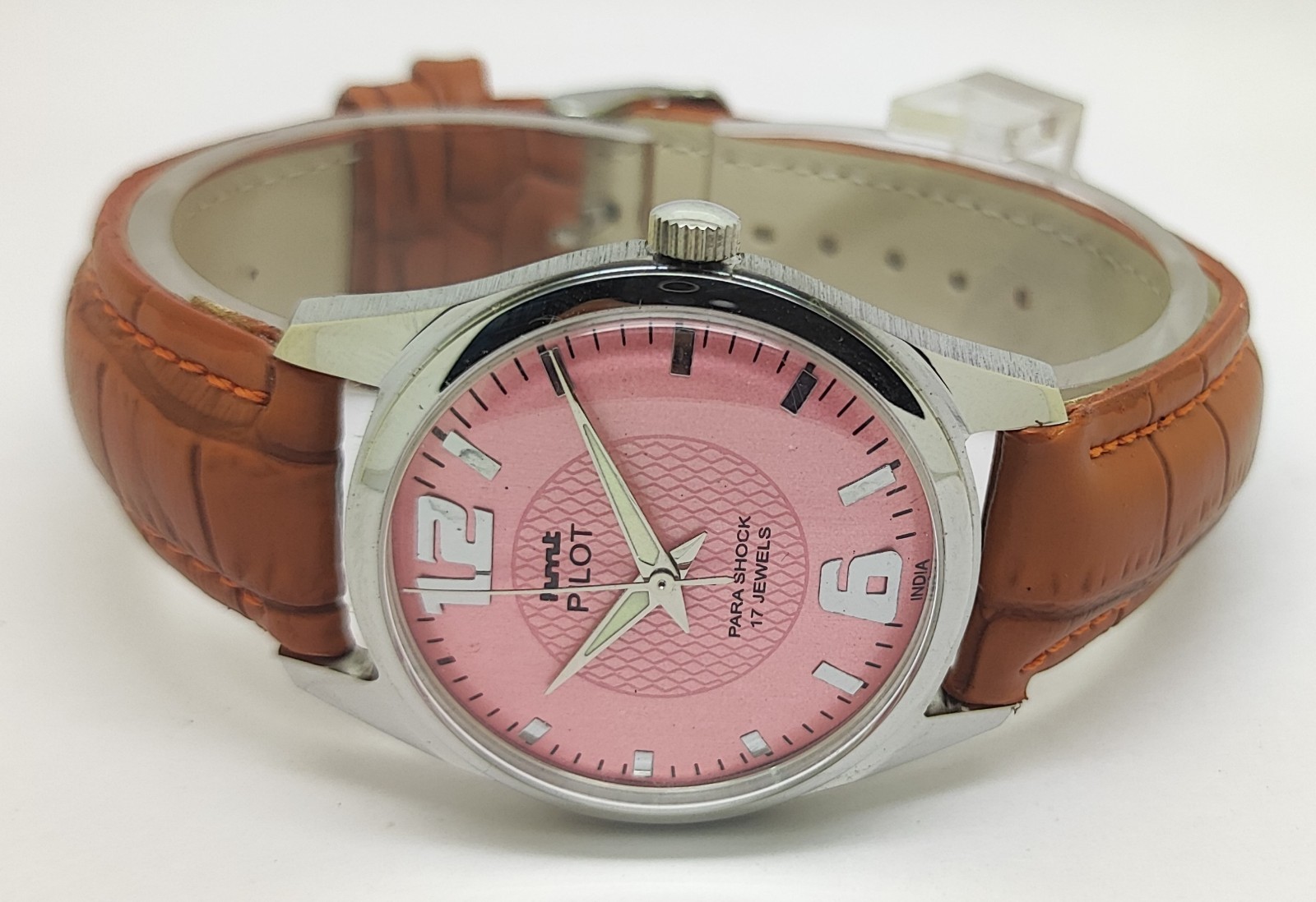 Vintage Hmt Pilot Pink Dial 17 Jewels Para Shock Mechanical hand winding Watch