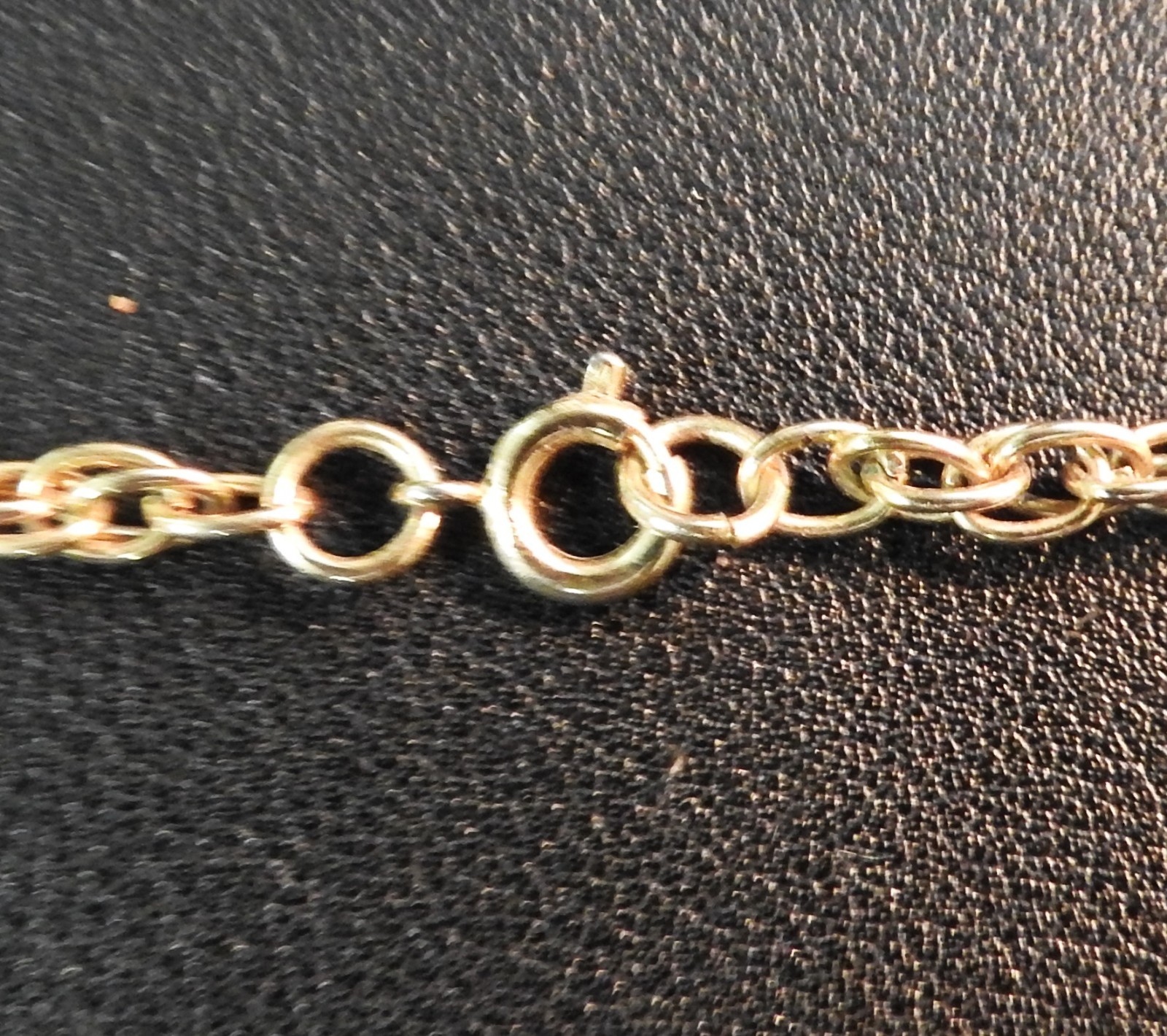 Vintage 24″ 4mm Givenchy ? Gold Tone Woven Byzantine chain link Chain Necklace