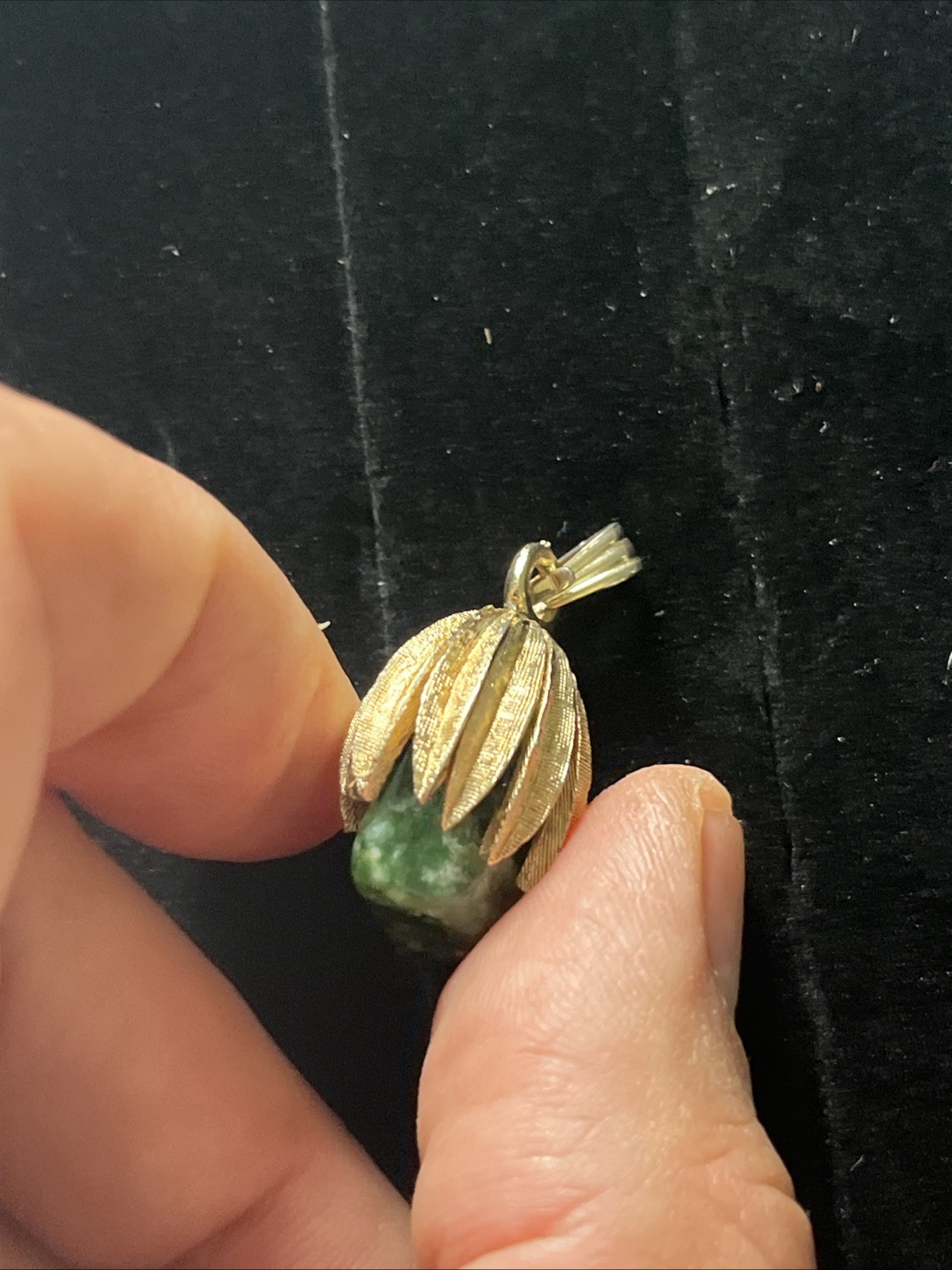 1950s Faux Green Jade Stone & Gold Toned Pendant