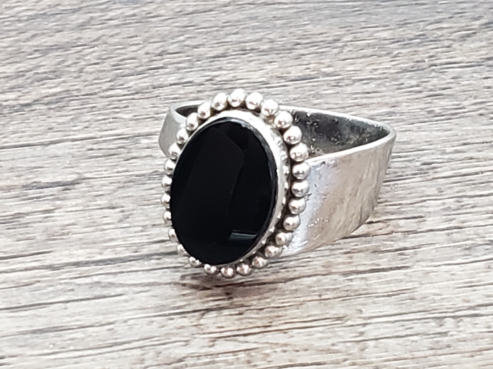 925 Sterling Silver Vintage Ring Black Onyx. Size 8