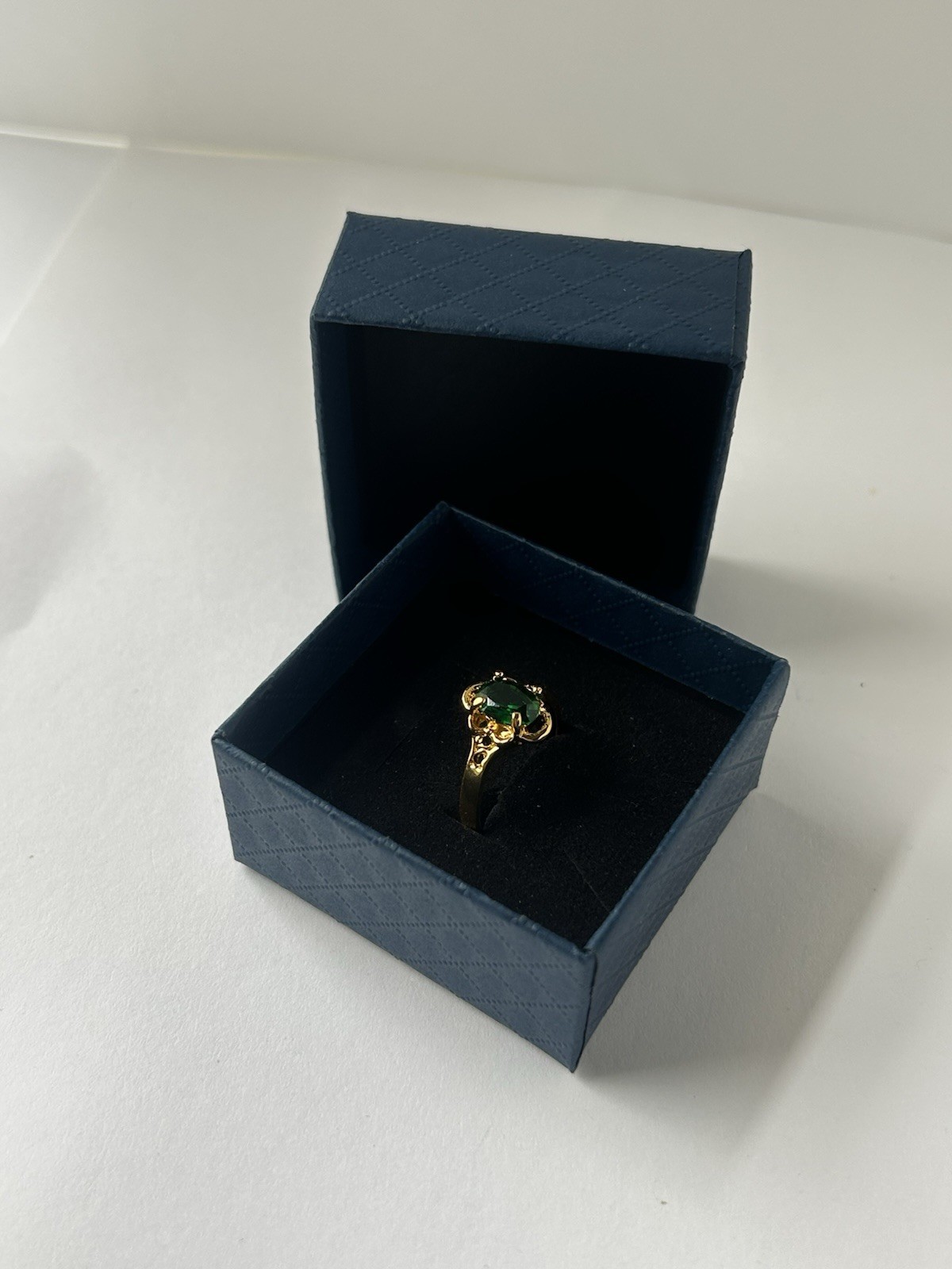 Vintage Green Cubic Zirconia Ring Gold Plated Womens Size 7.5
