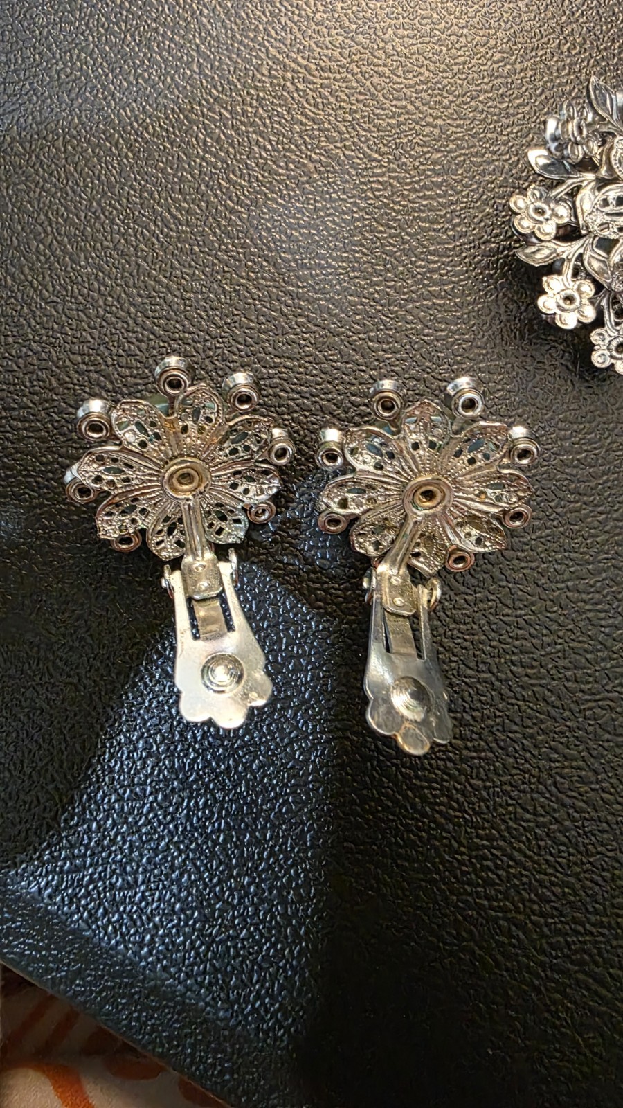 Vintage Cabochon Brooch Pin Earring Set Blue Green Artsy Stone Rhinestones