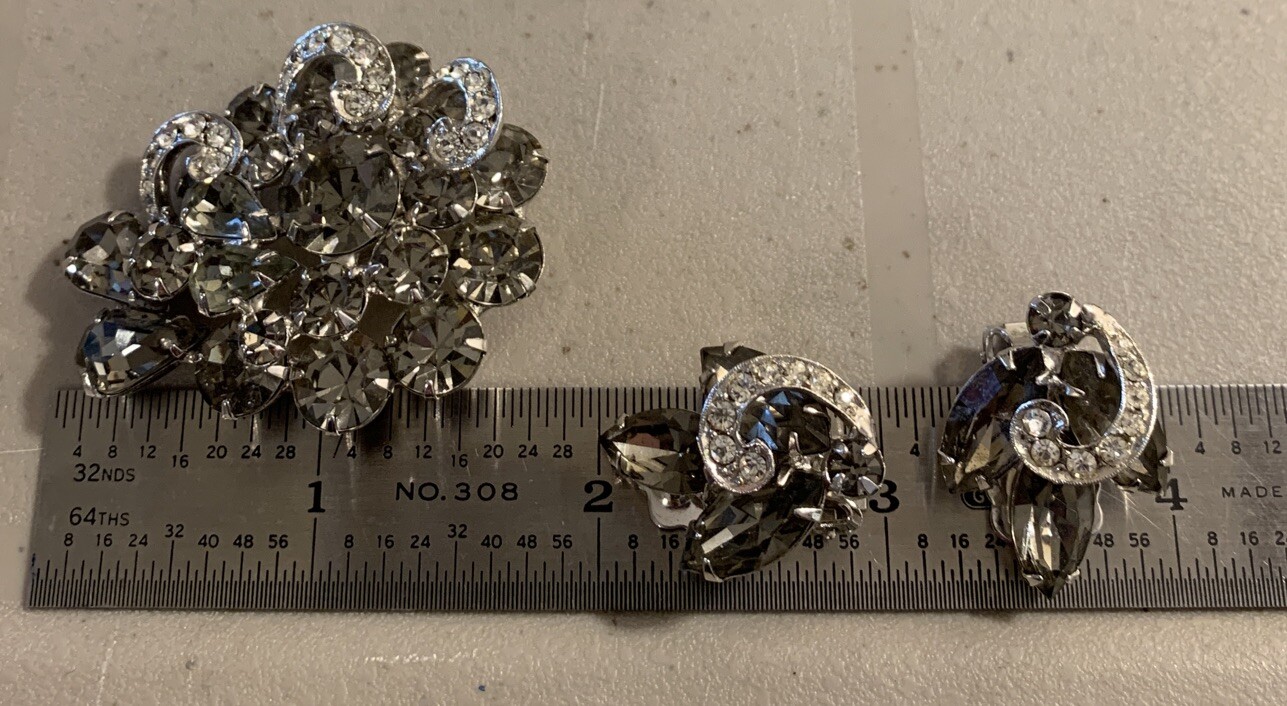 Vintage Signed Weiss Earrings & Brooch Set Rhinestones