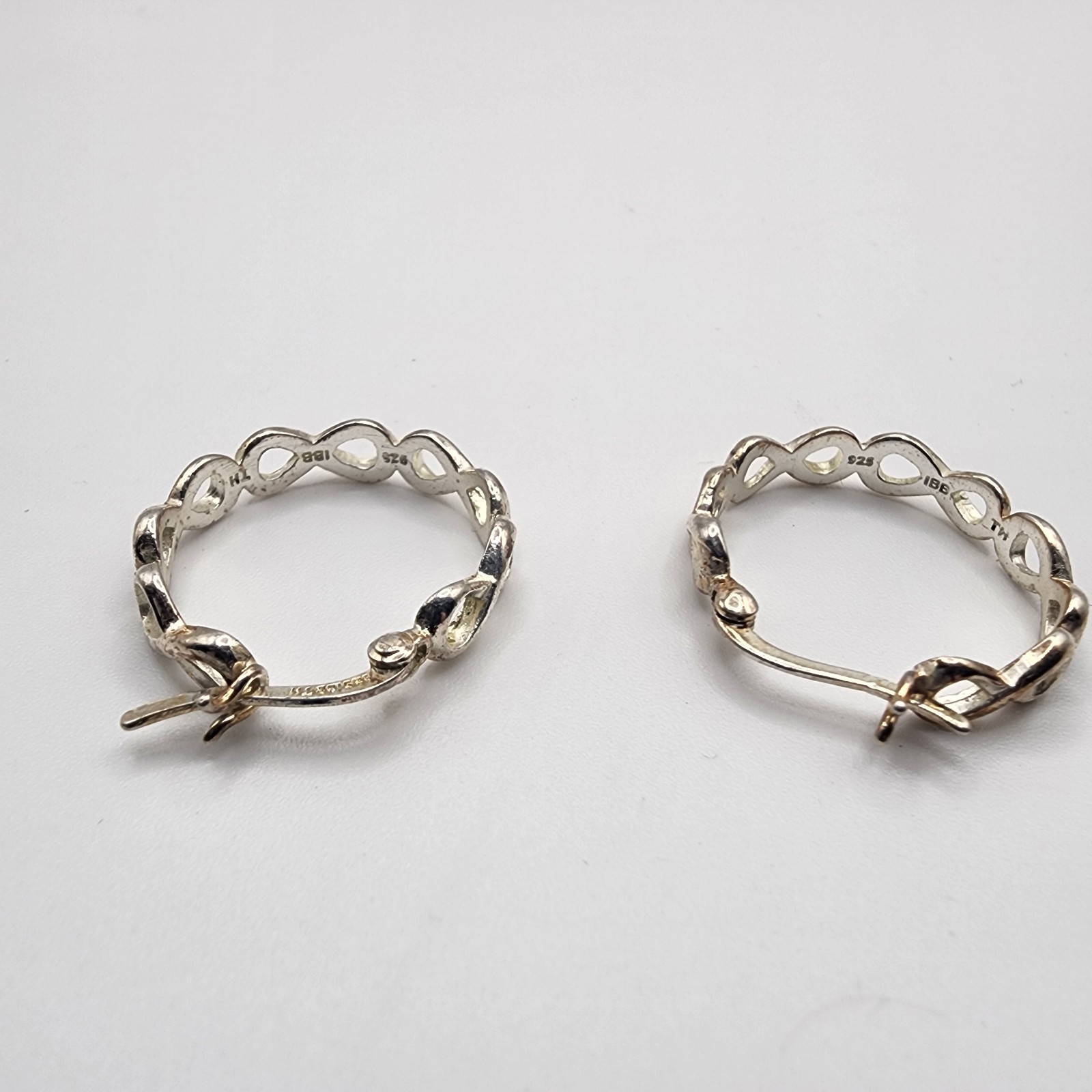 Vintage Infinity Pattern Earrings Sterling Silver 925 Stamped Women’s Jewelry