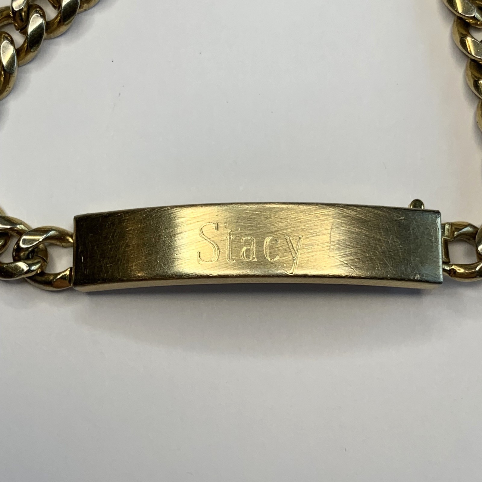 Vintage Speidel Gold Tone ID Bracelet Engraved Stacy on outside JEFF on Inside