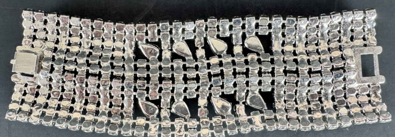 3 Piece VTG Clear White Rhinestone Wedding Necklace Bracelet Pin Costume Jewelry