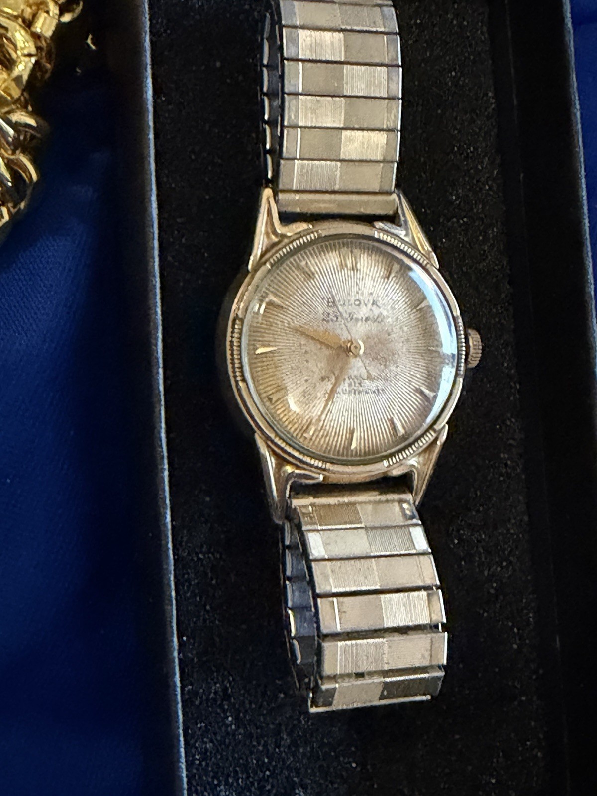 Men’s Bulova 10K Rolled Gold Bezel Watch 1950’s 10K Rolled Gold Watch Band Runs