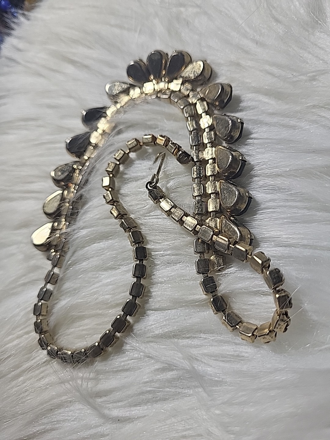 Vintage Unsigned Rhinestone Necklace