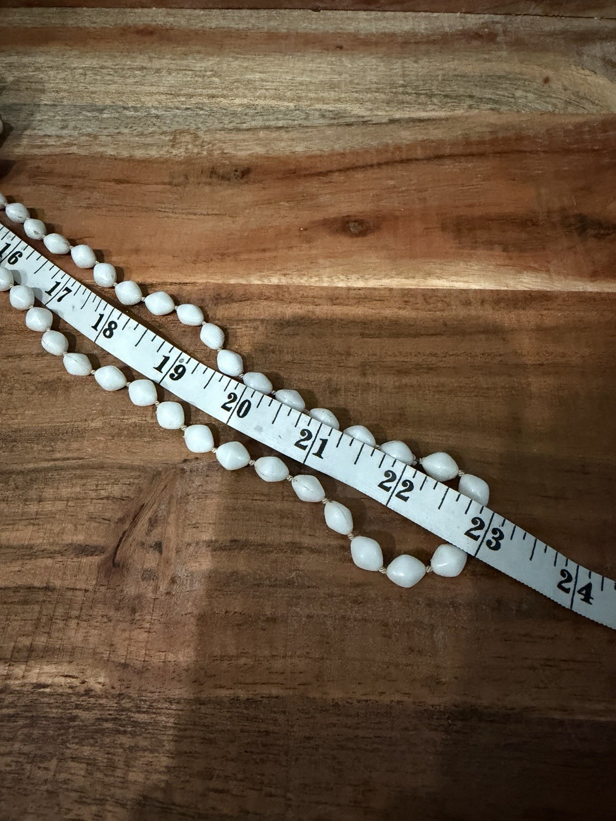 Vintage Jewelry some Hong Kong 20 Necklaces Plastic Bracelets Multistrand J1
