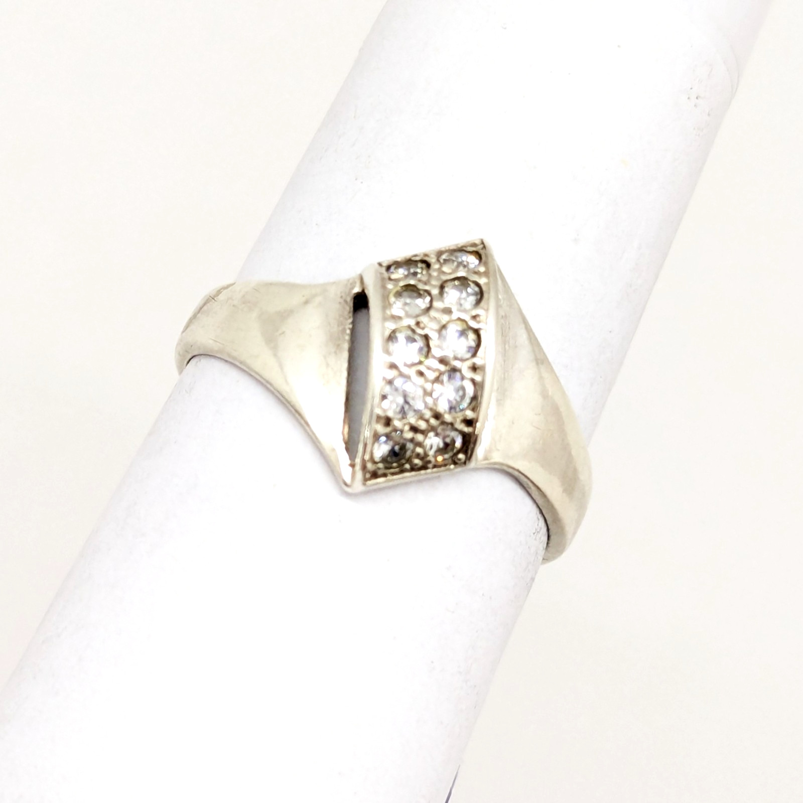 Vintage Elegant RING Silver 925 with Chic Bright Inserts -size: 8US (18mm) | #47