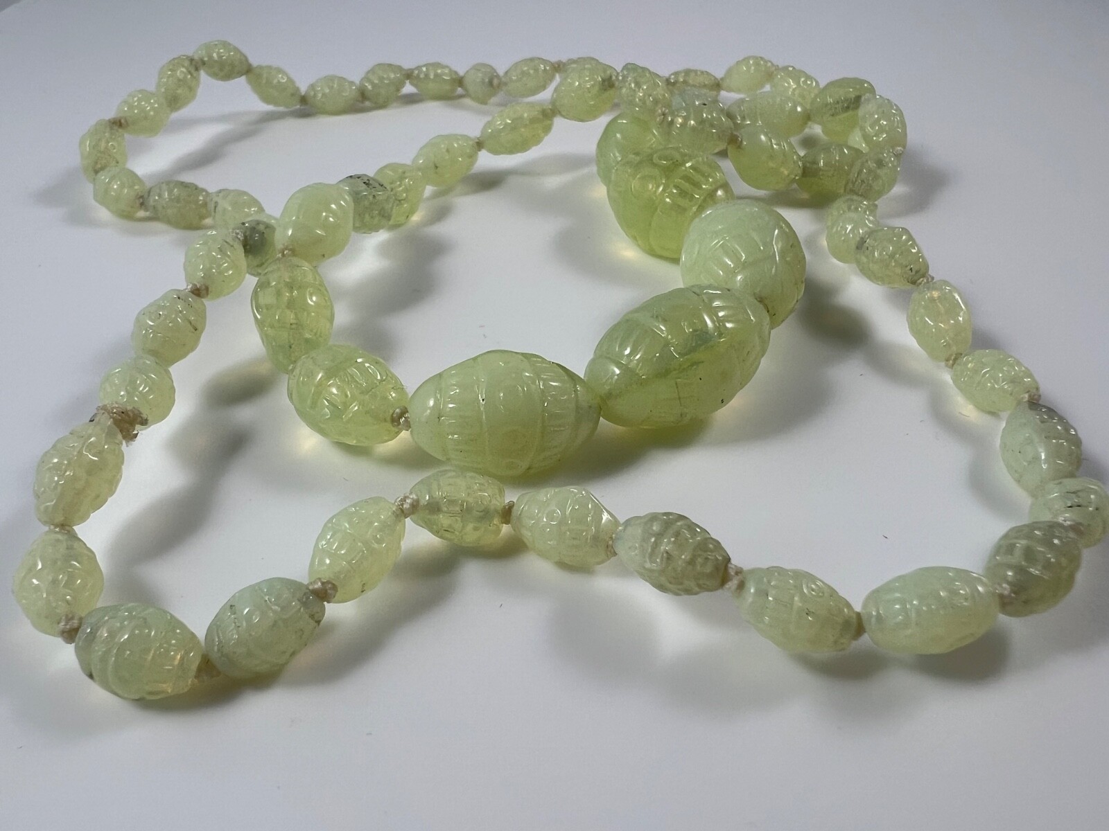 Vintage Art Deco Vaseline Uranium Glass Opaline Glass Bead Necklace 31″