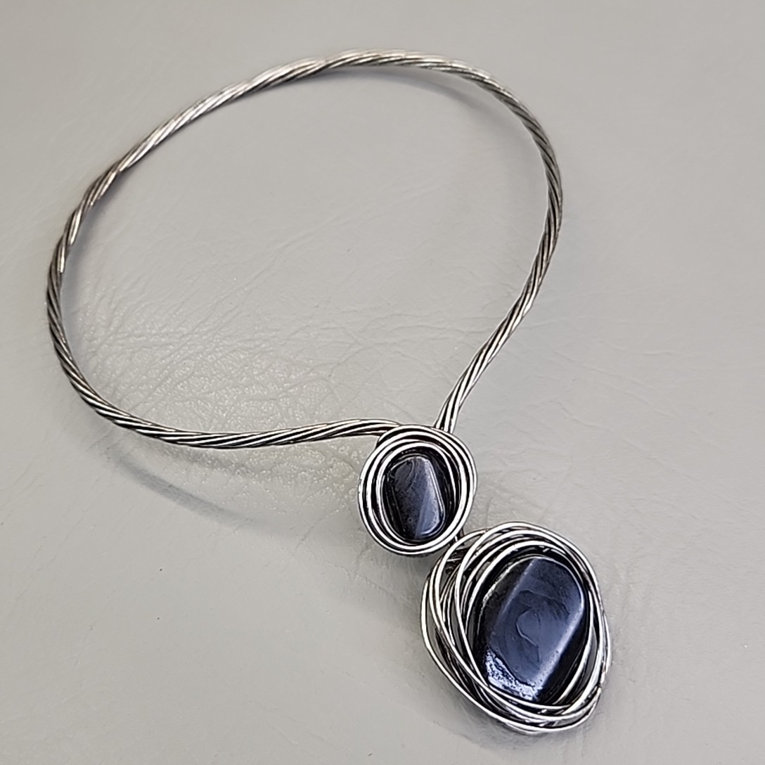 Vintage Artisan Necklace Black Onyx Drop Silver Twist Wire Collar Choker 17″