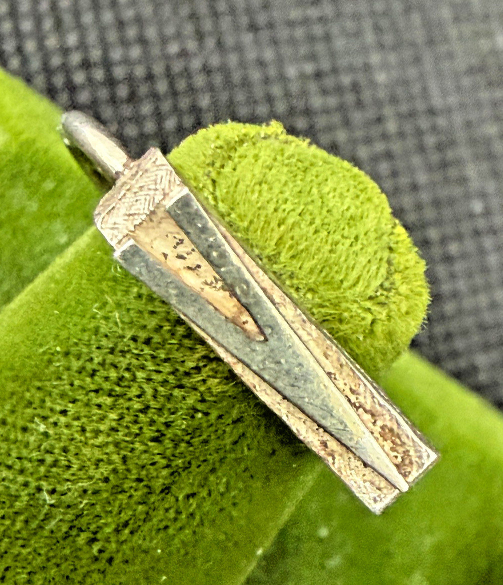 Vintage Sterling Silver Stamped Typebar Monogram “V” Ring Size 6 ADJUSTABLE