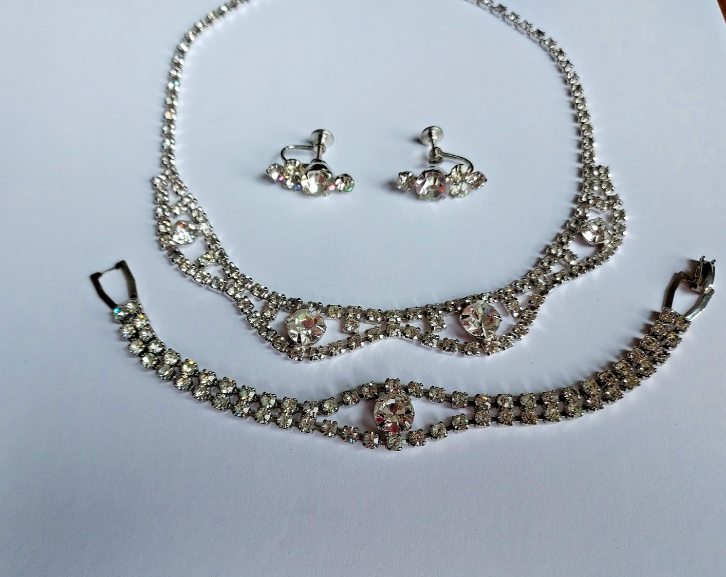Rhinestone Parure 3 Piece Crystal Clear Bracelet Earrings Necklace Vintage Set