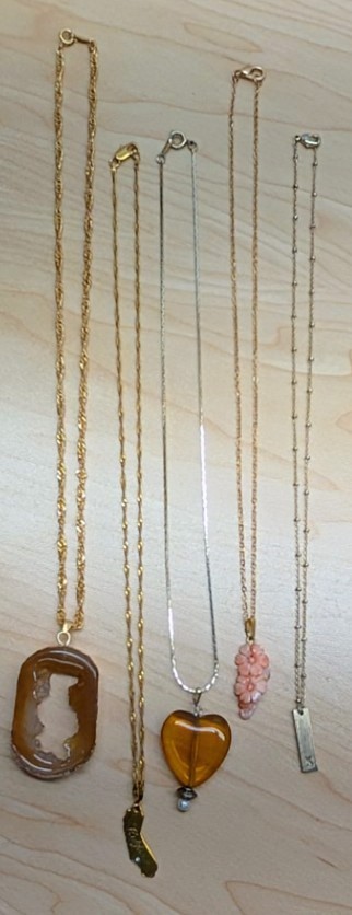 Lot Of 20 Vintage to Now Pendant Necklaces Jewelry